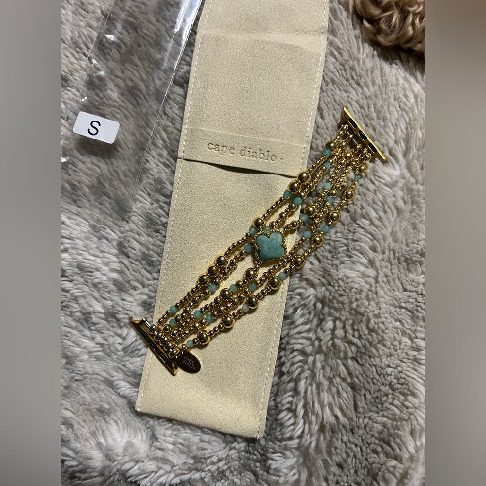 CAPE DIABLO Healing Amazonite Delight Stretch Apple Watch Strap Small Pouch $69